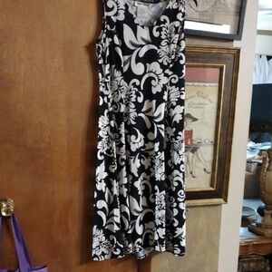 Danny & Nicole Monochrome Black And White Sz 10p Floral Dress